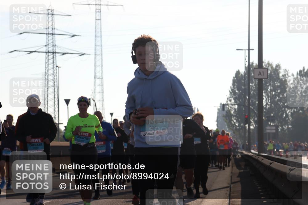 03.10.2025 - Köhlbrandbrückenlauf Luisa Fischer http://msf.ph/oto/8994024 03.10.2025 10:21:20 Position 3 2907, 2072, 3647, 1 meine-sportfotos.de