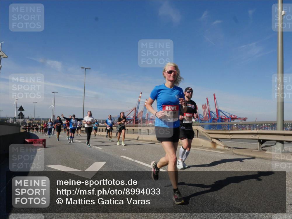 03.10.2025 - Köhlbrandbrückenlauf Matties Gatica Varas http://msf.ph/oto/8994033 03.10.2025 12:47:31 Position 2 4788 meine-sportfotos.de