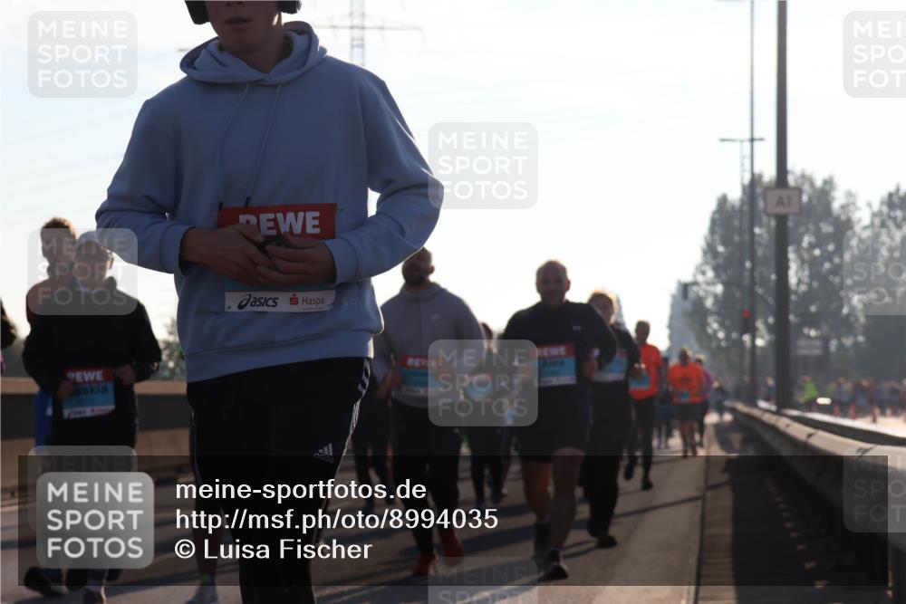 03.10.2025 - Köhlbrandbrückenlauf Luisa Fischer http://msf.ph/oto/8994035 03.10.2025 10:21:21 Position 3  meine-sportfotos.de