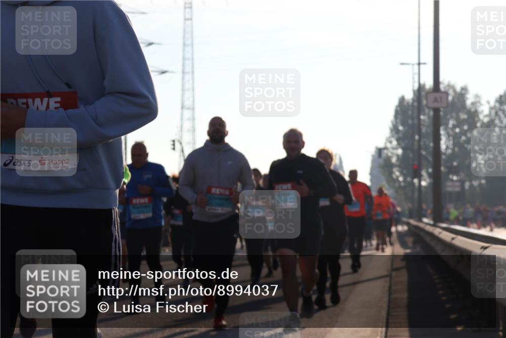 03.10.2025 - Köhlbrandbrückenlauf Luisa Fischer http://msf.ph/oto/8994037 03.10.2025 10:21:22 Position 3 3647 meine-sportfotos.de