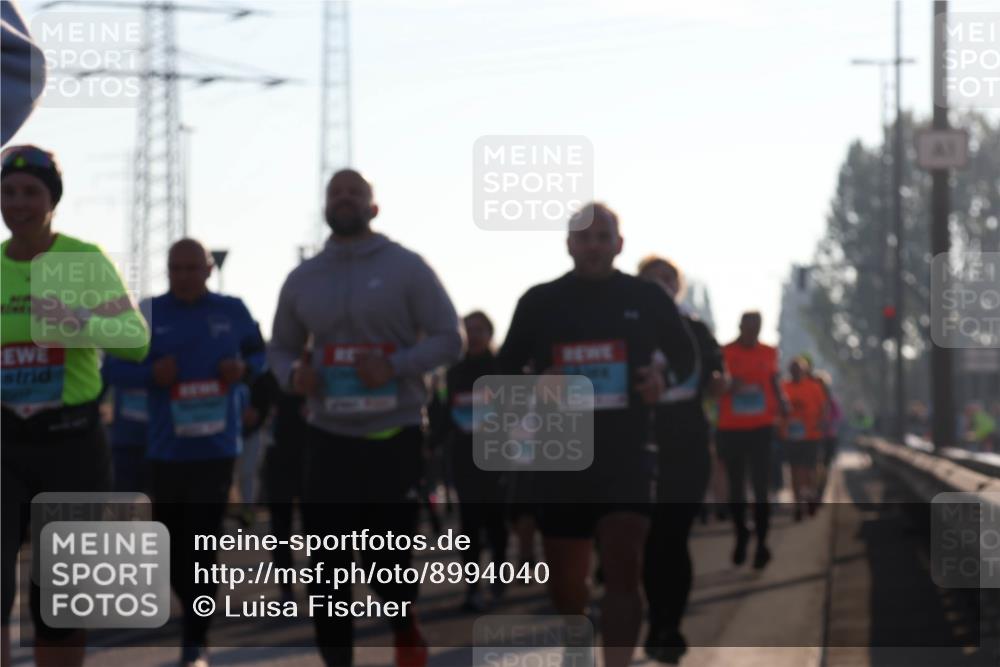 03.10.2025 - Köhlbrandbrückenlauf Luisa Fischer http://msf.ph/oto/8994040 03.10.2025 10:21:22 Position 3  meine-sportfotos.de