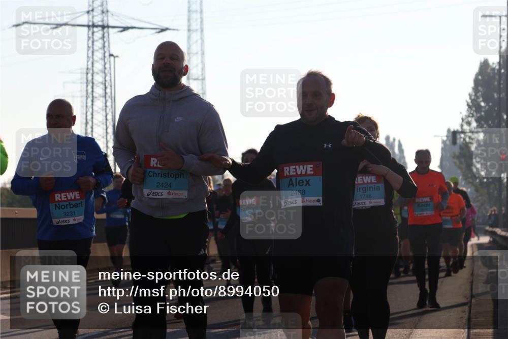 03.10.2025 - Köhlbrandbrückenlauf Luisa Fischer http://msf.ph/oto/8994050 03.10.2025 10:21:23 Position 3 3231, 2424, 2460, 1748 meine-sportfotos.de