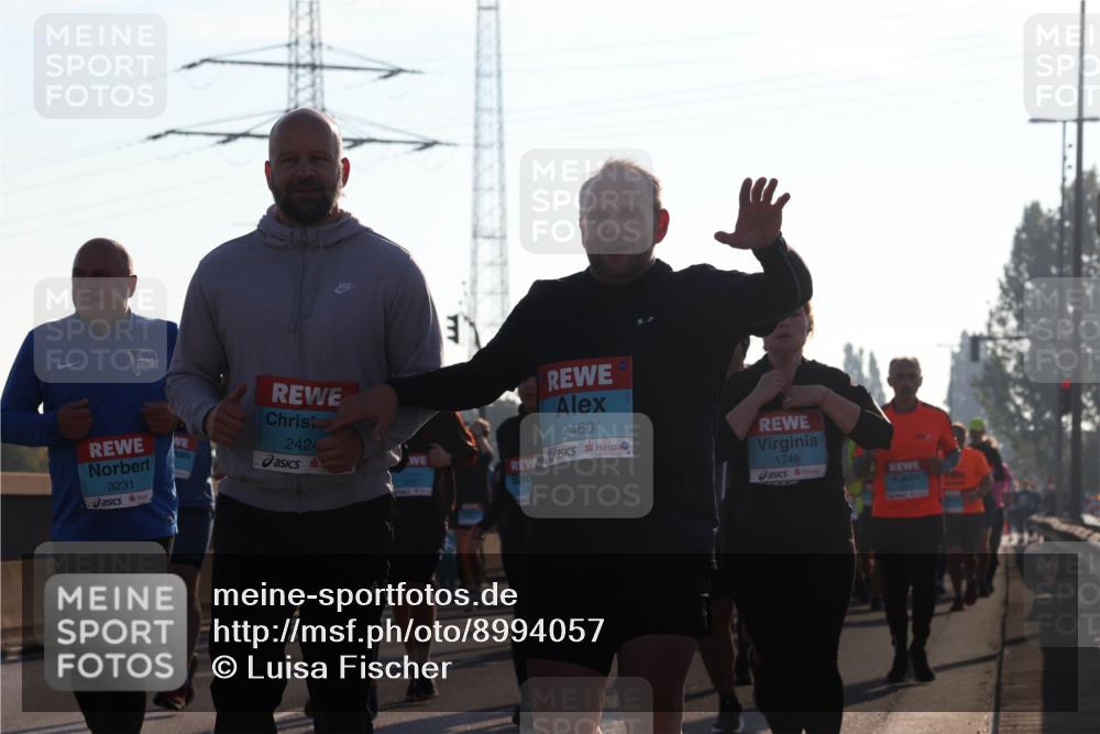 03.10.2025 - Köhlbrandbrückenlauf Luisa Fischer http://msf.ph/oto/8994057 03.10.2025 10:21:23 Position 3 3231, 2460, 2424, 1748 meine-sportfotos.de