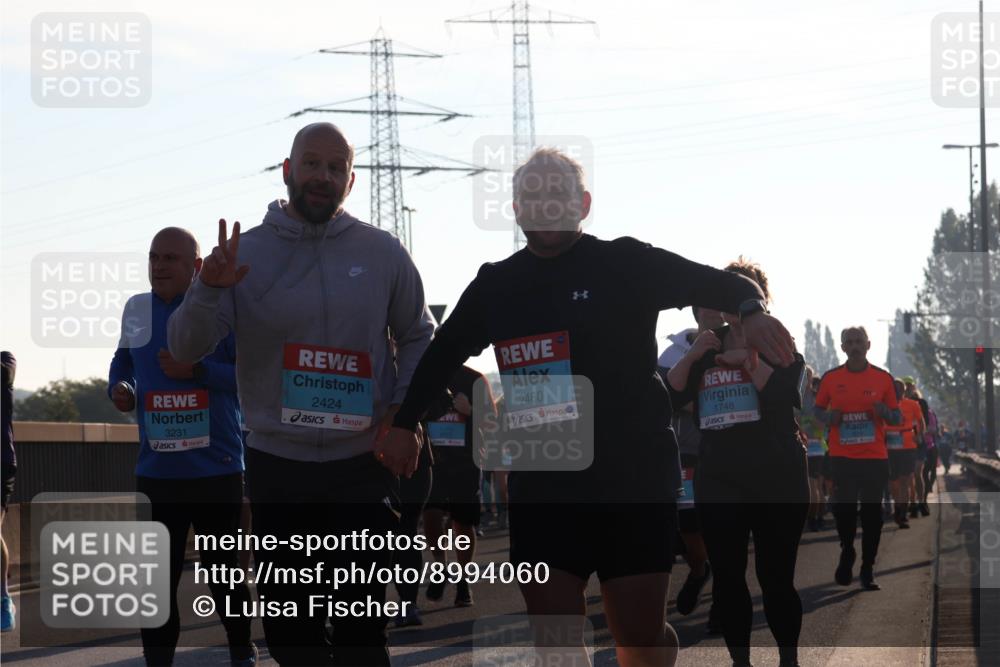 03.10.2025 - Köhlbrandbrückenlauf Luisa Fischer http://msf.ph/oto/8994060 03.10.2025 10:21:24 Position 3 2424, 2460, 3231, 1748 meine-sportfotos.de