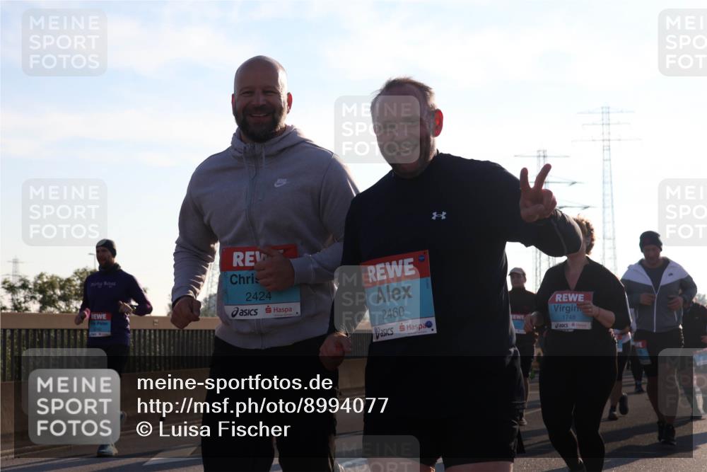 03.10.2025 - Köhlbrandbrückenlauf Luisa Fischer http://msf.ph/oto/8994077 03.10.2025 10:21:25 Position 3 2424, 2460, 1748 meine-sportfotos.de