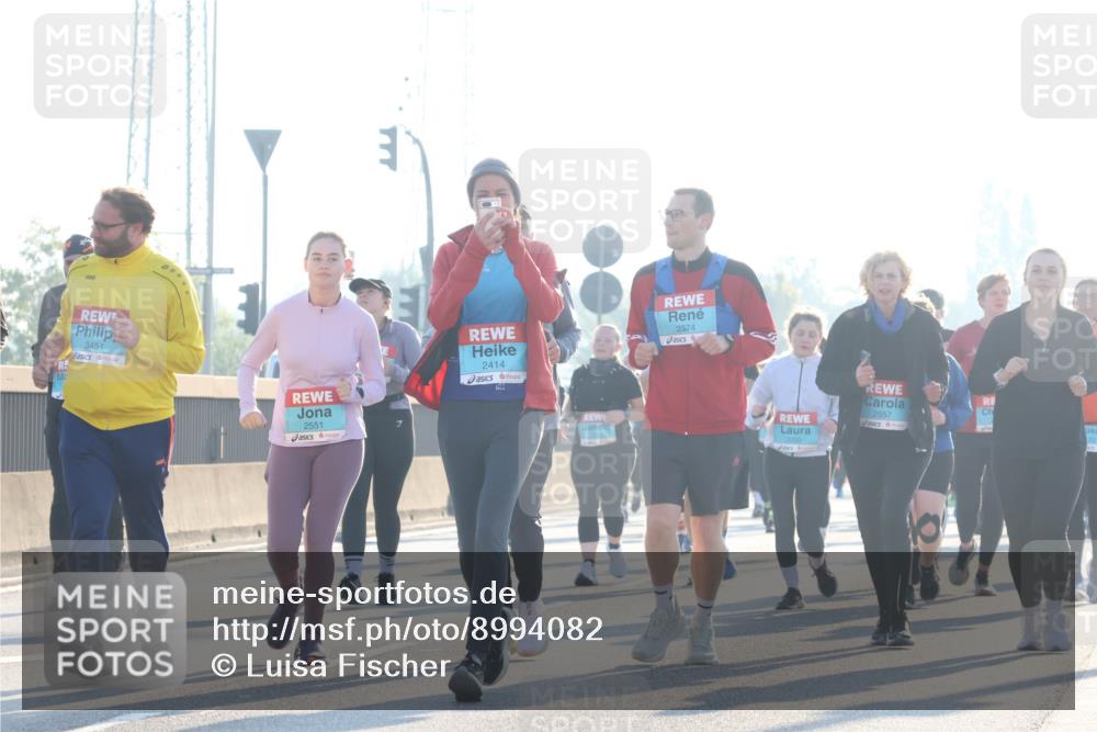 03.10.2025 - Köhlbrandbrückenlauf Luisa Fischer http://msf.ph/oto/8994082 03.10.2025 10:23:16 Position 3 3451, 2551, 2414, 2374, 2557 meine-sportfotos.de