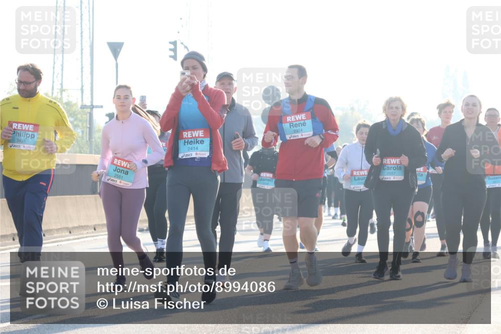 03.10.2025 - Köhlbrandbrückenlauf Luisa Fischer http://msf.ph/oto/8994086 03.10.2025 10:23:16 Position 3 3451, 2551, 2414, 2374, 2557, 2211 meine-sportfotos.de