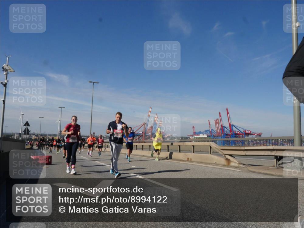 03.10.2025 - Köhlbrandbrückenlauf Matties Gatica Varas http://msf.ph/oto/8994122 03.10.2025 12:47:41 Position 2  meine-sportfotos.de