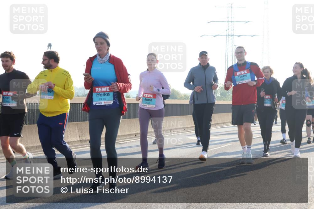 03.10.2025 - Köhlbrandbrückenlauf Luisa Fischer http://msf.ph/oto/8994137 03.10.2025 10:23:20 Position 3 3452, 3451, 2414, 2551, 2374, 2557 meine-sportfotos.de