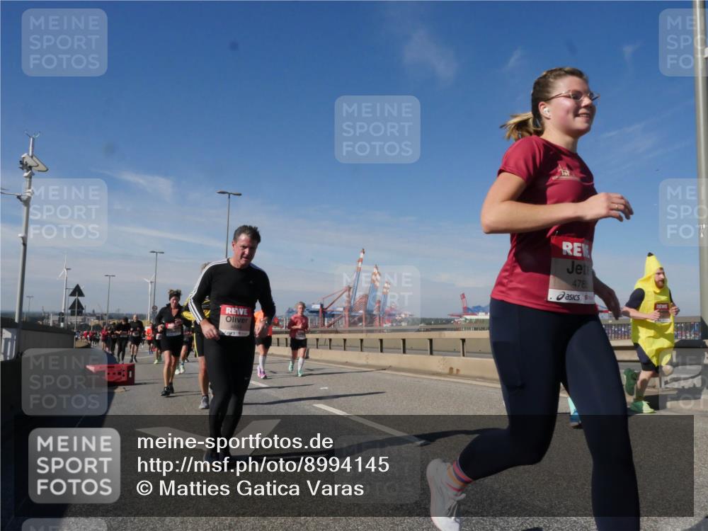 03.10.2025 - Köhlbrandbrückenlauf Matties Gatica Varas http://msf.ph/oto/8994145 03.10.2025 12:47:43 Position 2 4684, 478, 18 meine-sportfotos.de