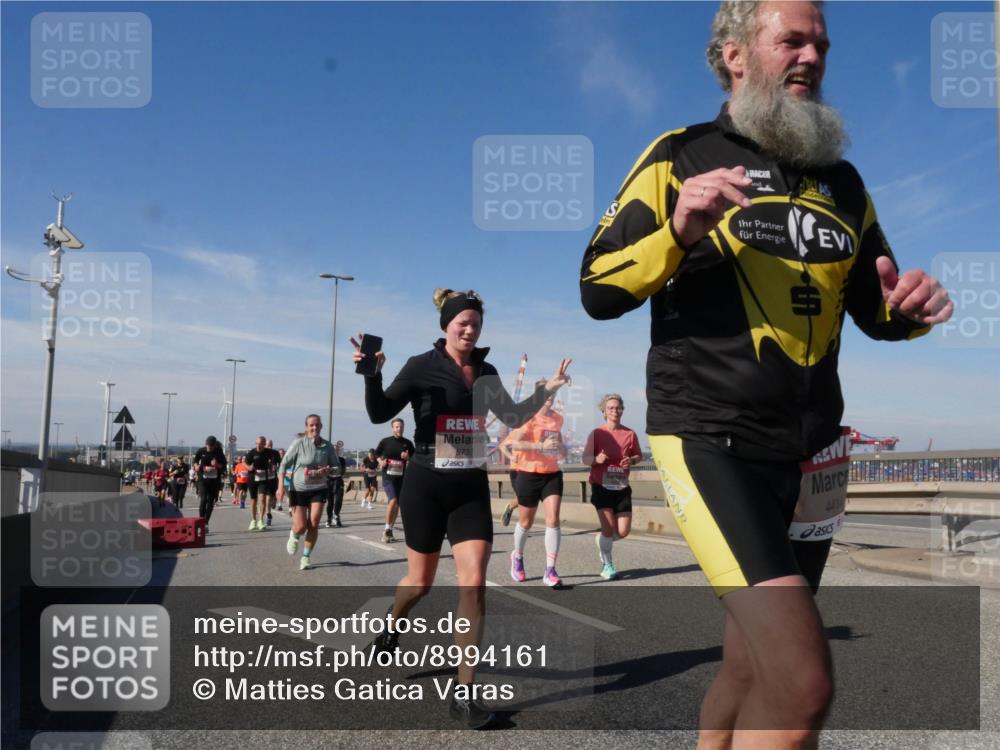 03.10.2025 - Köhlbrandbrückenlauf Matties Gatica Varas http://msf.ph/oto/8994161 03.10.2025 12:47:46 Position 2 5737, 4414 meine-sportfotos.de