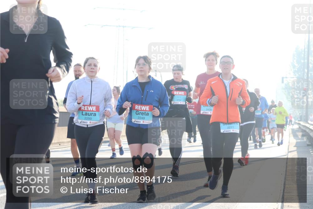 03.10.2025 - Köhlbrandbrückenlauf Luisa Fischer http://msf.ph/oto/8994175 03.10.2025 10:23:24 Position 3 2250, 2249, 00, 3754, 2439, 2211 meine-sportfotos.de