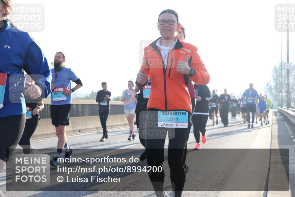 03.10.2025 - Köhlbrandbrückenlauf Luisa Fischer http://msf.ph/oto/8994200 03.10.2025 10:23:27 Position 3 1958, 2211 meine-sportfotos.de