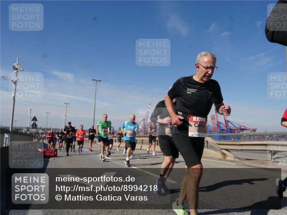 03.10.2025 - Köhlbrandbrückenlauf Matties Gatica Varas http://msf.ph/oto/8994218 03.10.2025 12:47:52 Position 2 1, 4311 meine-sportfotos.de