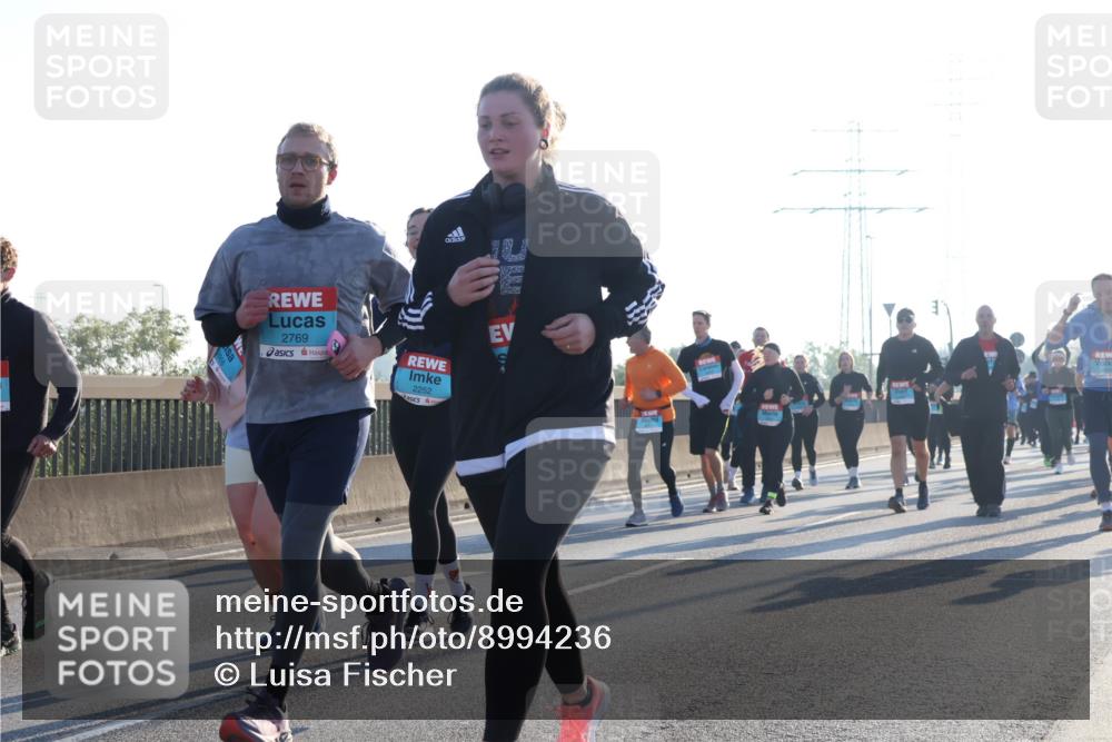 03.10.2025 - Köhlbrandbrückenlauf Luisa Fischer http://msf.ph/oto/8994236 03.10.2025 10:23:29 Position 3 2769, 2252 meine-sportfotos.de