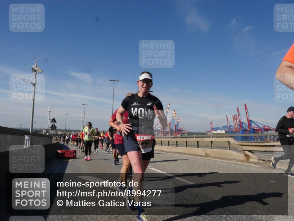 03.10.2025 - Köhlbrandbrückenlauf Matties Gatica Varas http://msf.ph/oto/8994277 03.10.2025 12:47:58 Position 2 4586 meine-sportfotos.de