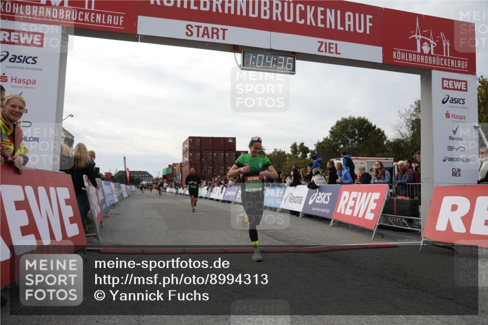 03.10.2025 - Köhlbrandbrückenlauf Yannick Fuchs http://msf.ph/oto/8994313 03.10.2025 16:04:35 Ziel 7248, 7455, 7526, 8825, 8937, 9696 meine-sportfotos.de