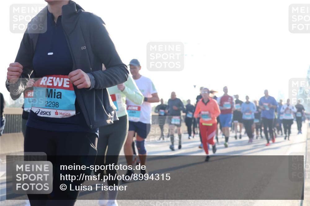 03.10.2025 - Köhlbrandbrückenlauf Luisa Fischer http://msf.ph/oto/8994315 03.10.2025 10:23:38 Position 3 2298 meine-sportfotos.de