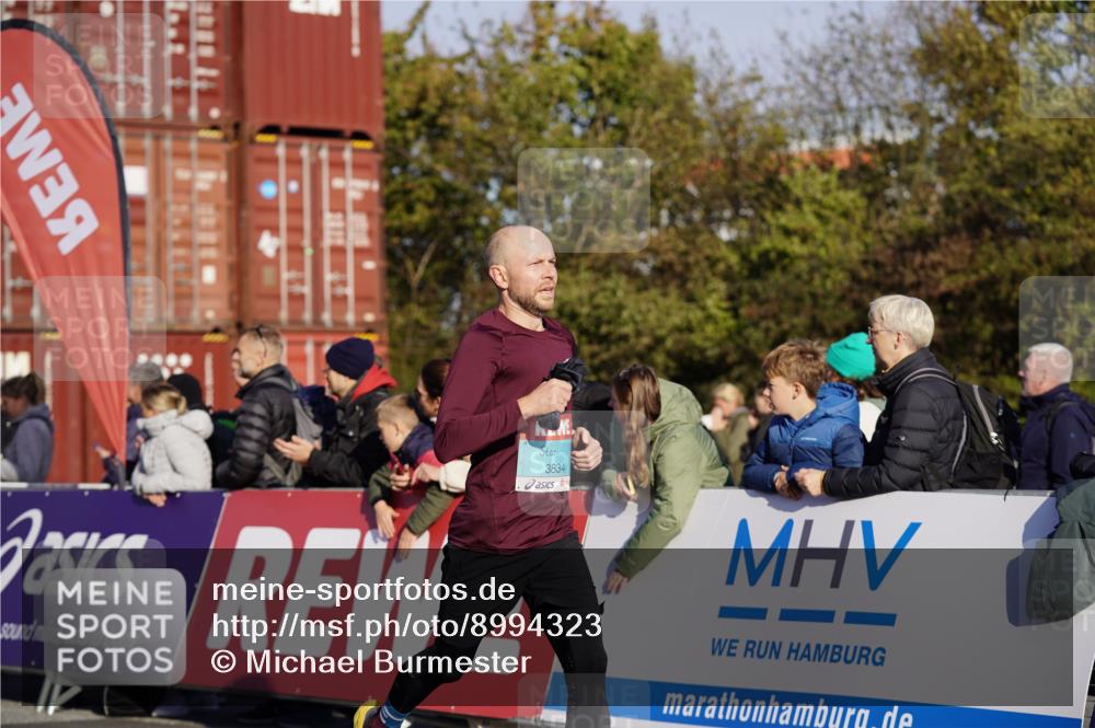 03.10.2025 - Köhlbrandbrückenlauf Michael Burmester http://msf.ph/oto/8994323 03.10.2025 09:56:08 Ziel 1230, 3183, 3223, 3249, 3337, 3593, 3834 meine-sportfotos.de