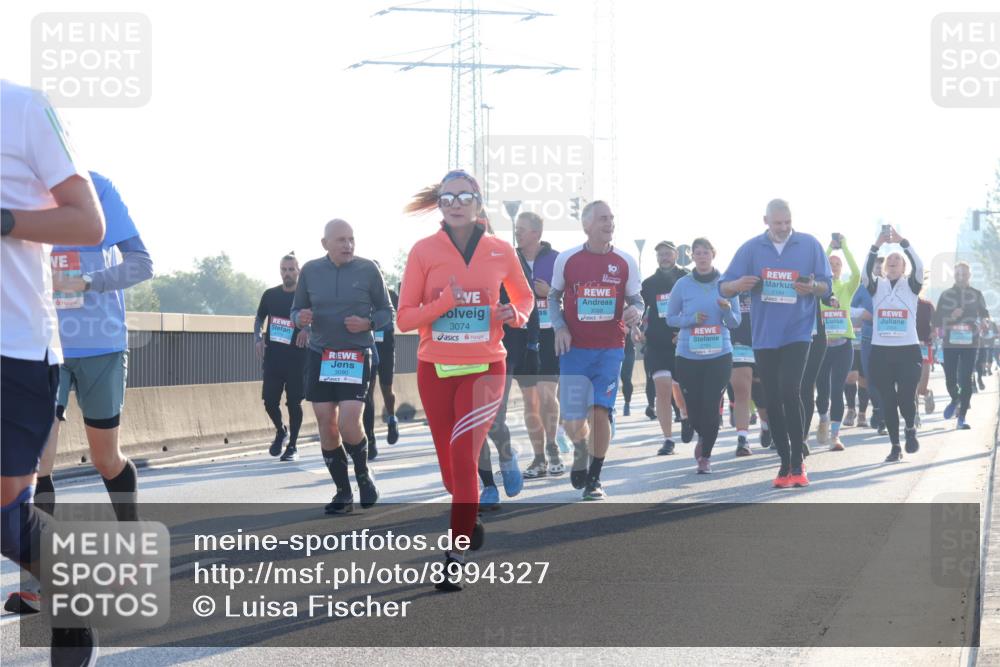 03.10.2025 - Köhlbrandbrückenlauf Luisa Fischer http://msf.ph/oto/8994327 03.10.2025 10:23:39 Position 3 10, 3074, 2184 meine-sportfotos.de