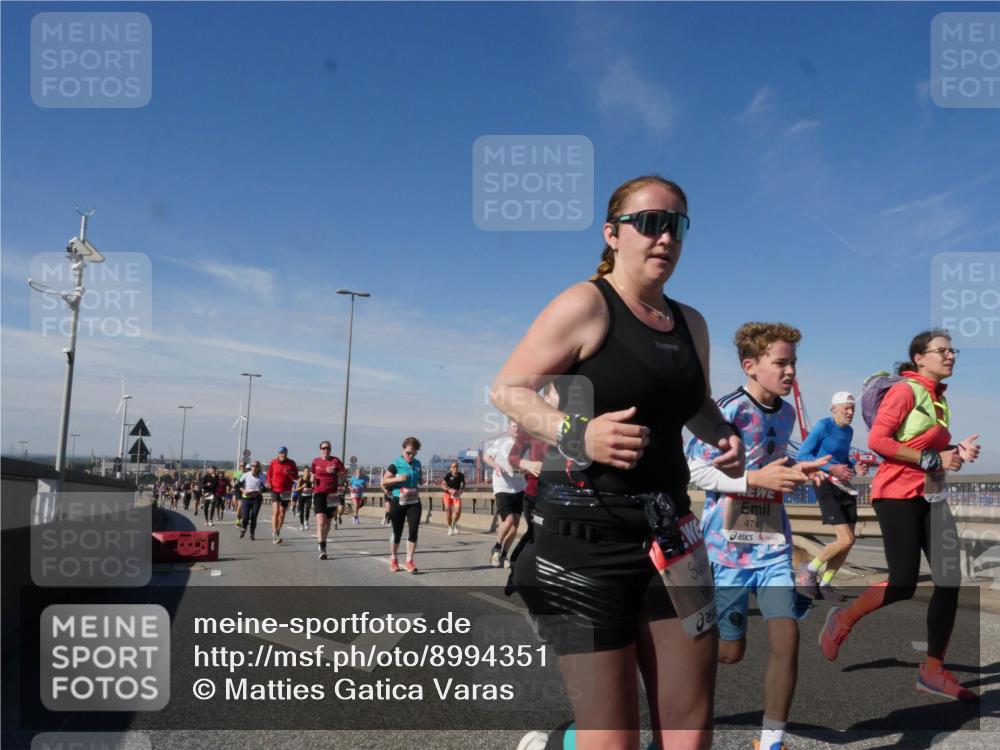 03.10.2025 - Köhlbrandbrückenlauf Matties Gatica Varas http://msf.ph/oto/8994351 03.10.2025 12:48:05 Position 2 4745 meine-sportfotos.de