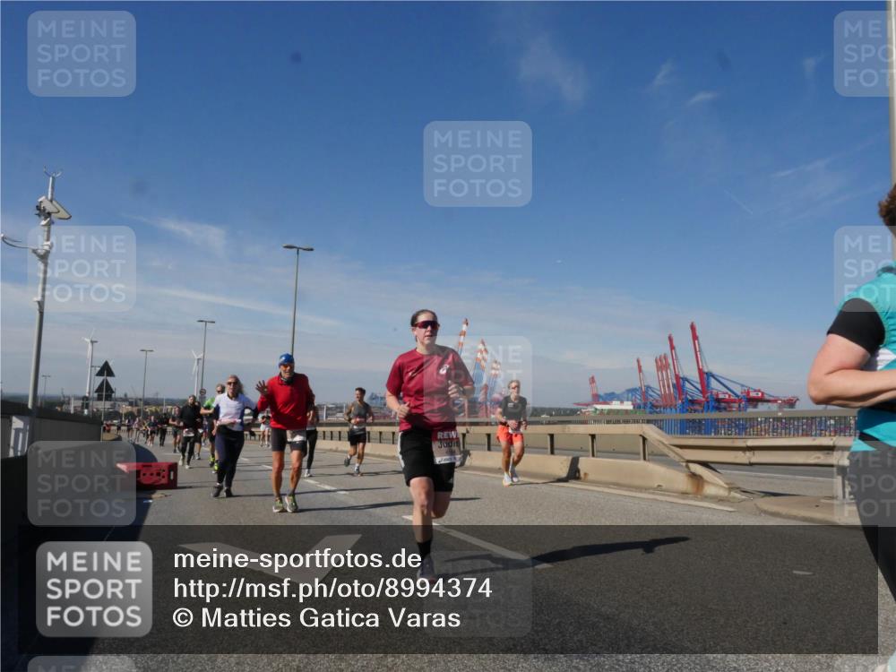 03.10.2025 - Köhlbrandbrückenlauf Matties Gatica Varas http://msf.ph/oto/8994374 03.10.2025 12:48:08 Position 2  meine-sportfotos.de
