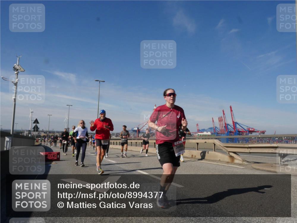 03.10.2025 - Köhlbrandbrückenlauf Matties Gatica Varas http://msf.ph/oto/8994377 03.10.2025 12:48:09 Position 2 4154 meine-sportfotos.de