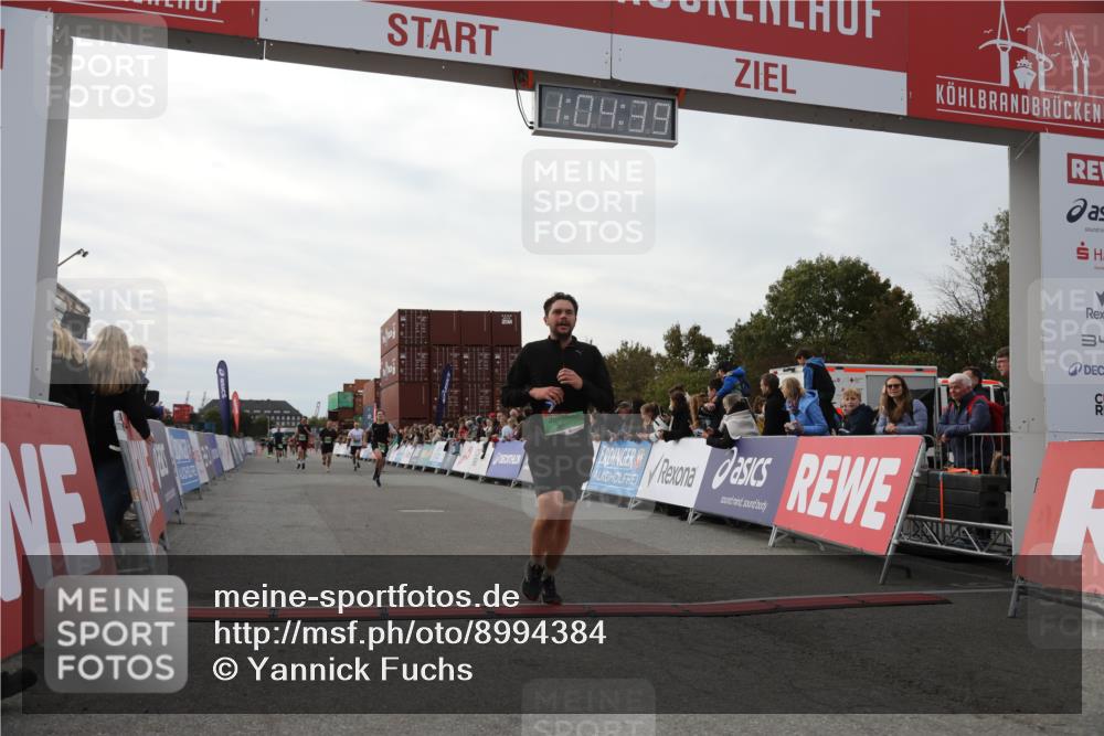 03.10.2025 - Köhlbrandbrückenlauf Yannick Fuchs http://msf.ph/oto/8994384 03.10.2025 16:04:37 Ziel 7147, 7192, 7248, 7455, 7526, 8937, 9696 meine-sportfotos.de