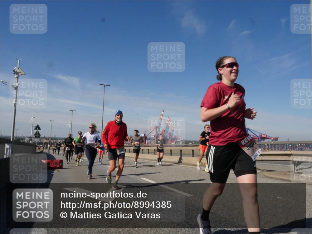 03.10.2025 - Köhlbrandbrückenlauf Matties Gatica Varas http://msf.ph/oto/8994385 03.10.2025 12:48:09 Position 2 4154 meine-sportfotos.de