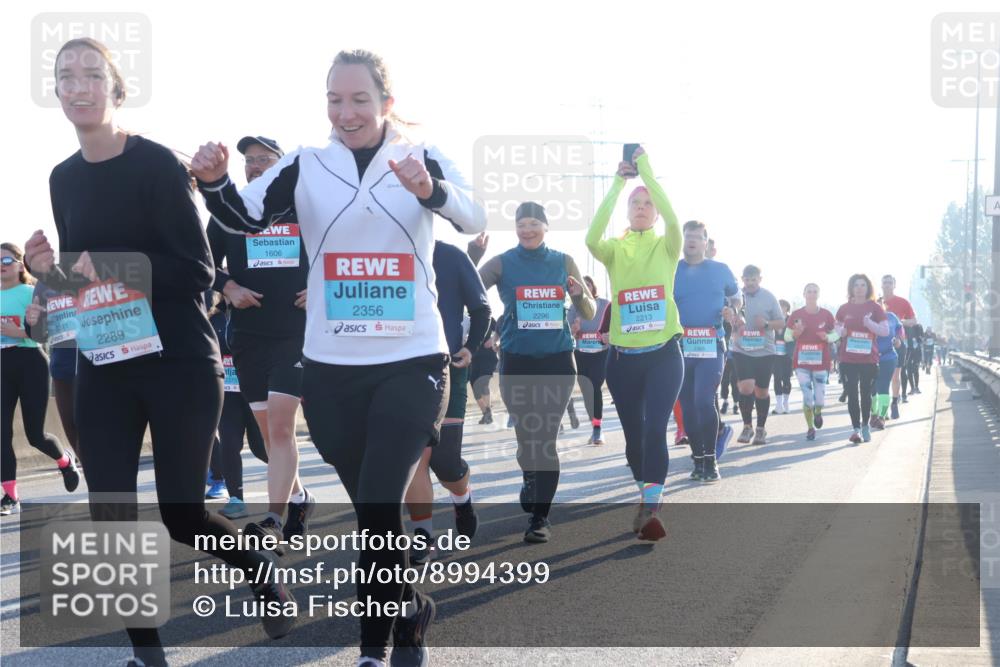 03.10.2025 - Köhlbrandbrückenlauf Luisa Fischer http://msf.ph/oto/8994399 03.10.2025 10:23:46 Position 3 2311, 2289, 1606, 2356, 2296, 2213, 2366 meine-sportfotos.de