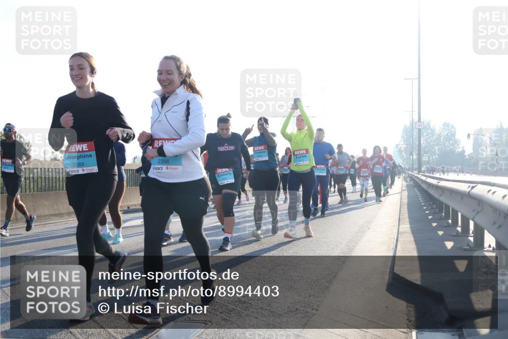 03.10.2025 - Köhlbrandbrückenlauf Luisa Fischer http://msf.ph/oto/8994403 03.10.2025 10:23:46 Position 3 2289, 2356, 1497 meine-sportfotos.de