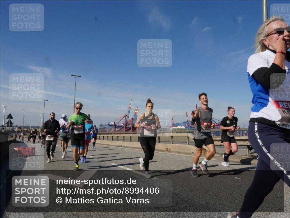 03.10.2025 - Köhlbrandbrückenlauf Matties Gatica Varas http://msf.ph/oto/8994406 03.10.2025 12:48:12 Position 2  meine-sportfotos.de