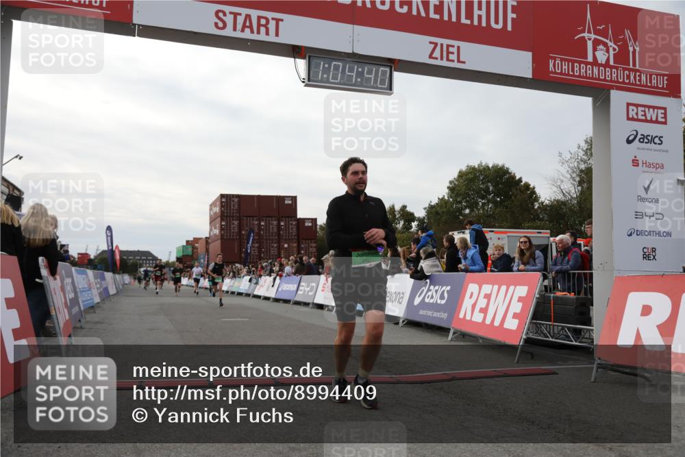 03.10.2025 - Köhlbrandbrückenlauf Yannick Fuchs http://msf.ph/oto/8994409 03.10.2025 16:04:38 Ziel 7147, 7192, 7248, 7455, 7526, 8937, 9696 meine-sportfotos.de