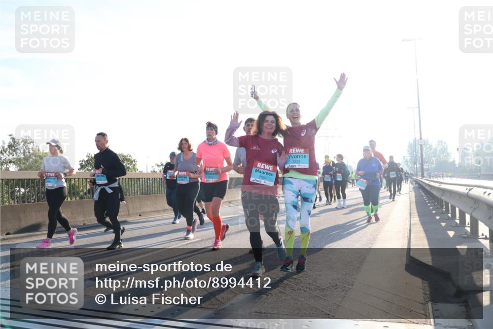 03.10.2025 - Köhlbrandbrückenlauf Luisa Fischer http://msf.ph/oto/8994412 03.10.2025 10:23:52 Position 3 2612, 2342, 12, 2554, 2533 meine-sportfotos.de
