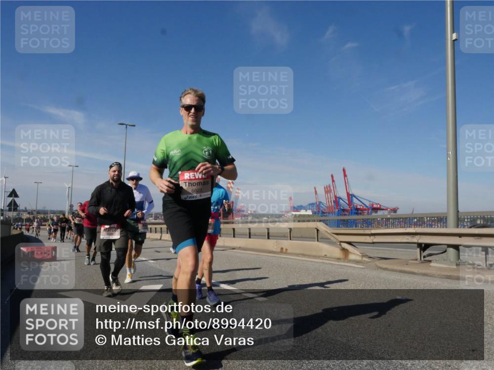 03.10.2025 - Köhlbrandbrückenlauf Matties Gatica Varas http://msf.ph/oto/8994420 03.10.2025 12:48:14 Position 2 6623 meine-sportfotos.de