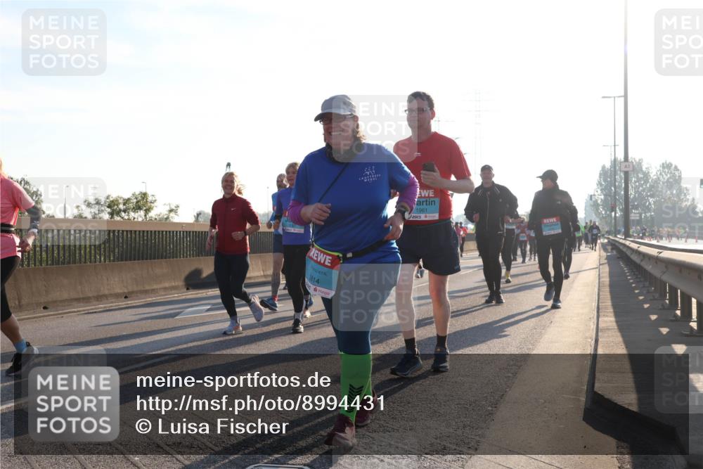 03.10.2025 - Köhlbrandbrückenlauf Luisa Fischer http://msf.ph/oto/8994431 03.10.2025 10:23:54 Position 3 3814, 1961 meine-sportfotos.de