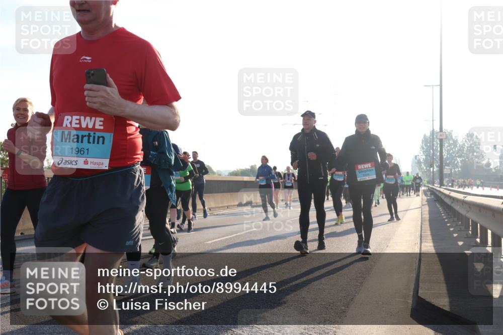 03.10.2025 - Köhlbrandbrückenlauf Luisa Fischer http://msf.ph/oto/8994445 03.10.2025 10:23:55 Position 3 1961 meine-sportfotos.de