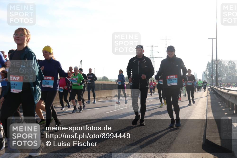 03.10.2025 - Köhlbrandbrückenlauf Luisa Fischer http://msf.ph/oto/8994449 03.10.2025 10:23:56 Position 3 739, 5, 3745, 2406 meine-sportfotos.de