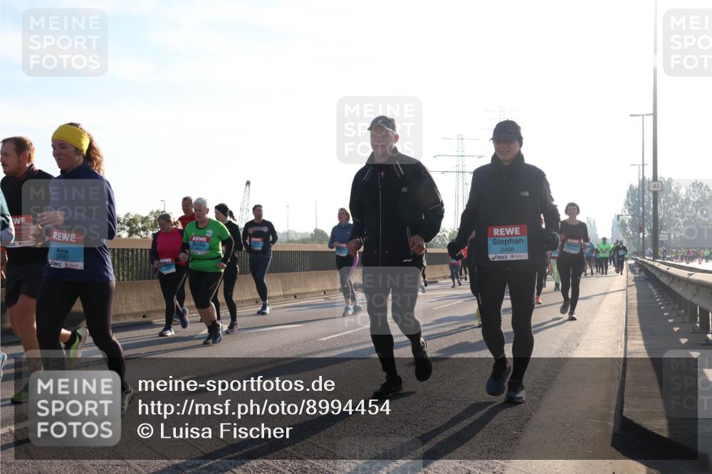 03.10.2025 - Köhlbrandbrückenlauf Luisa Fischer http://msf.ph/oto/8994454 03.10.2025 10:23:56 Position 3 3745, 2406 meine-sportfotos.de