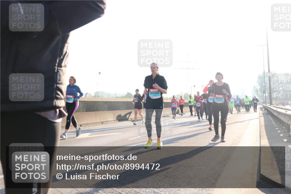 03.10.2025 - Köhlbrandbrückenlauf Luisa Fischer http://msf.ph/oto/8994472 03.10.2025 10:23:58 Position 3  meine-sportfotos.de
