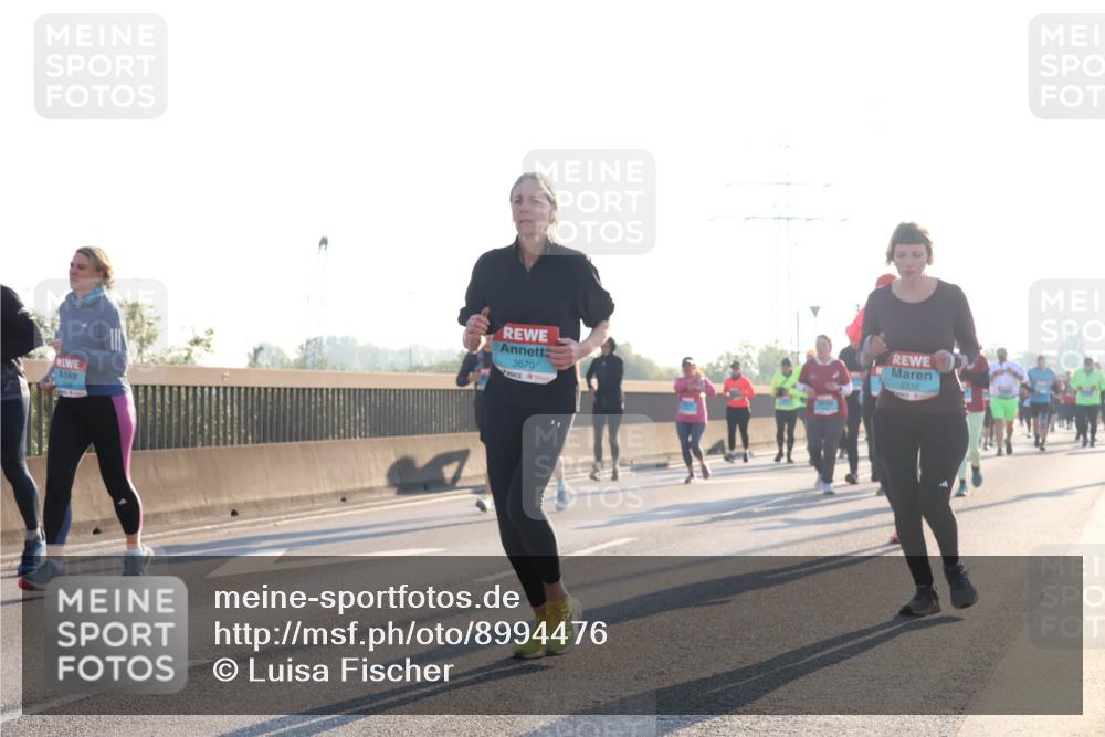 03.10.2025 - Köhlbrandbrückenlauf Luisa Fischer http://msf.ph/oto/8994476 03.10.2025 10:23:58 Position 3 3670, 2316 meine-sportfotos.de