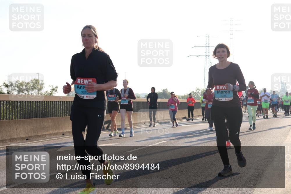 03.10.2025 - Köhlbrandbrückenlauf Luisa Fischer http://msf.ph/oto/8994484 03.10.2025 10:23:59 Position 3 3670, 2316 meine-sportfotos.de
