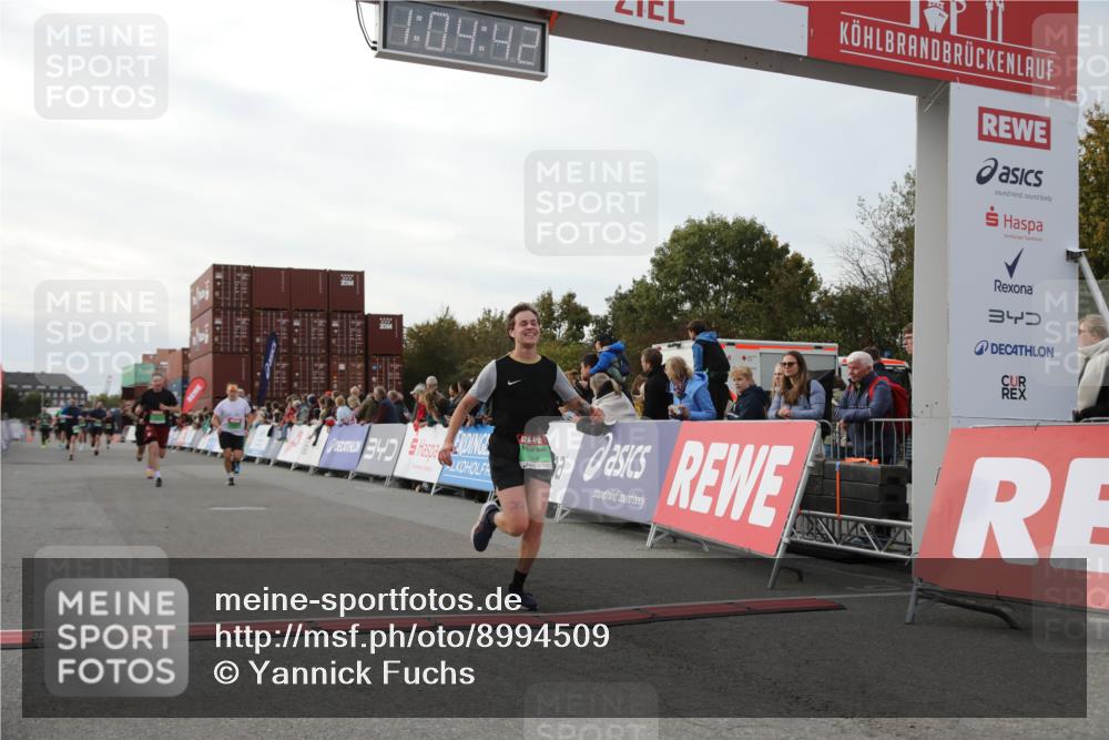 03.10.2025 - Köhlbrandbrückenlauf Yannick Fuchs http://msf.ph/oto/8994509 03.10.2025 16:04:40 Ziel 7147, 7192, 7248, 7526, 8254, 8937, 9696 meine-sportfotos.de