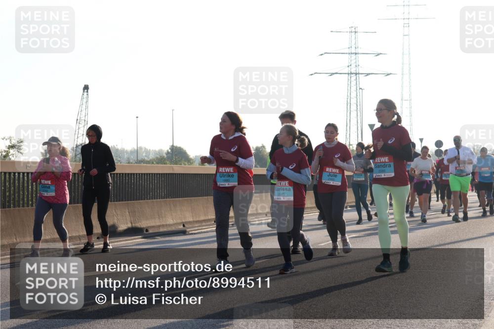 03.10.2025 - Köhlbrandbrückenlauf Luisa Fischer http://msf.ph/oto/8994511 03.10.2025 10:24:02 Position 3 1880, 2085, 2465, 2086 meine-sportfotos.de