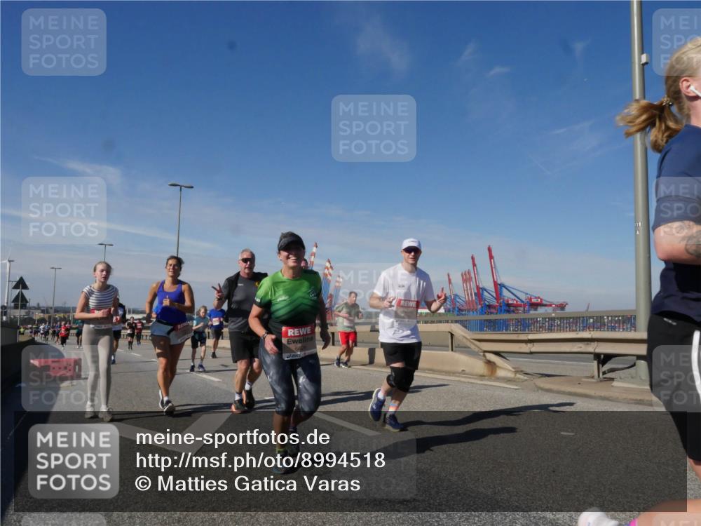 03.10.2025 - Köhlbrandbrückenlauf Matties Gatica Varas http://msf.ph/oto/8994518 03.10.2025 12:48:25 Position 2 6626 meine-sportfotos.de