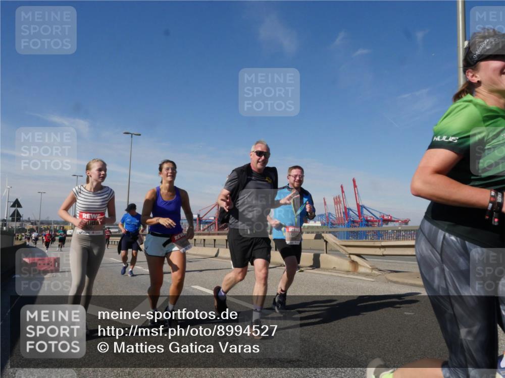 03.10.2025 - Köhlbrandbrückenlauf Matties Gatica Varas http://msf.ph/oto/8994527 03.10.2025 12:48:26 Position 2  meine-sportfotos.de