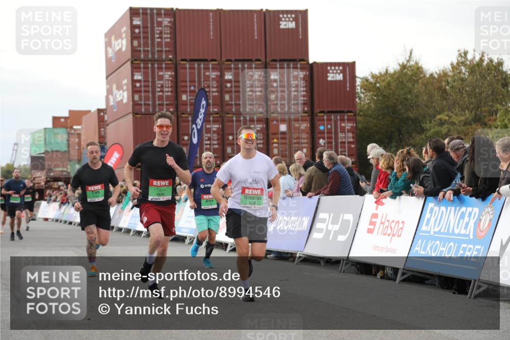 03.10.2025 - Köhlbrandbrückenlauf Yannick Fuchs http://msf.ph/oto/8994546 03.10.2025 16:04:42 Ziel 7147, 7192, 7248, 7425, 7513, 7526, 8254, 9696 meine-sportfotos.de