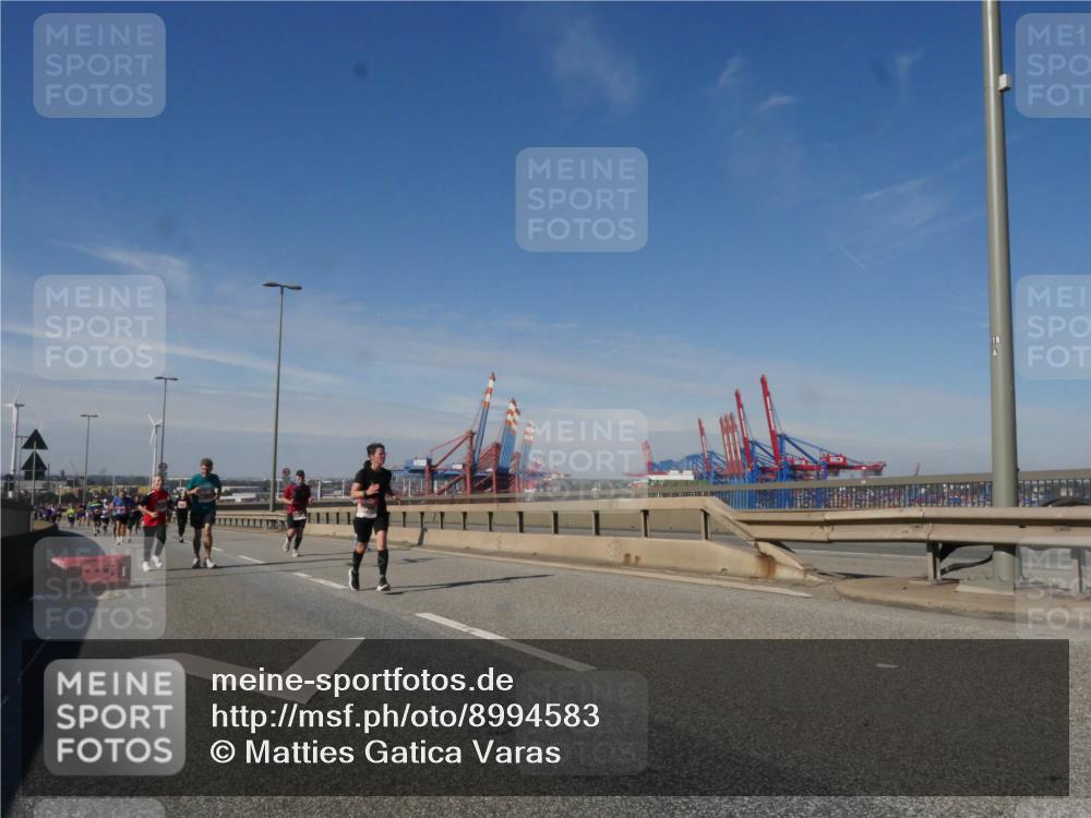 03.10.2025 - Köhlbrandbrückenlauf Matties Gatica Varas http://msf.ph/oto/8994583 03.10.2025 12:48:32 Position 2  meine-sportfotos.de