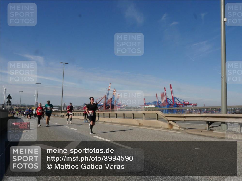 03.10.2025 - Köhlbrandbrückenlauf Matties Gatica Varas http://msf.ph/oto/8994590 03.10.2025 12:48:33 Position 2 118 meine-sportfotos.de