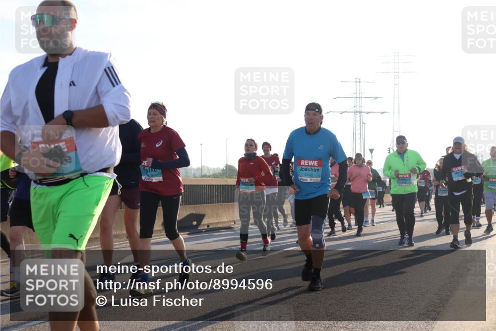 03.10.2025 - Köhlbrandbrückenlauf Luisa Fischer http://msf.ph/oto/8994596 03.10.2025 10:24:10 Position 3 89, 478, 3393 meine-sportfotos.de